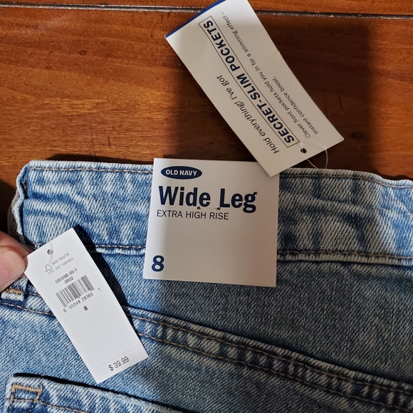 Old Navy Wide Leg High Waisted Jeans - Picture 1 of 4